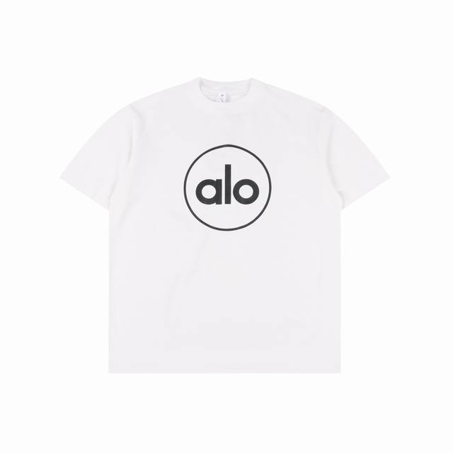 Alo 字母Logo印花短袖T恤 宽松挺括版型男女同款可搭配情侣 三标齐全该有的都有彰显排面 索罗纳高密度螺纹领口不易变形避免上身领口尴尬 这是大牌都舍不得用的