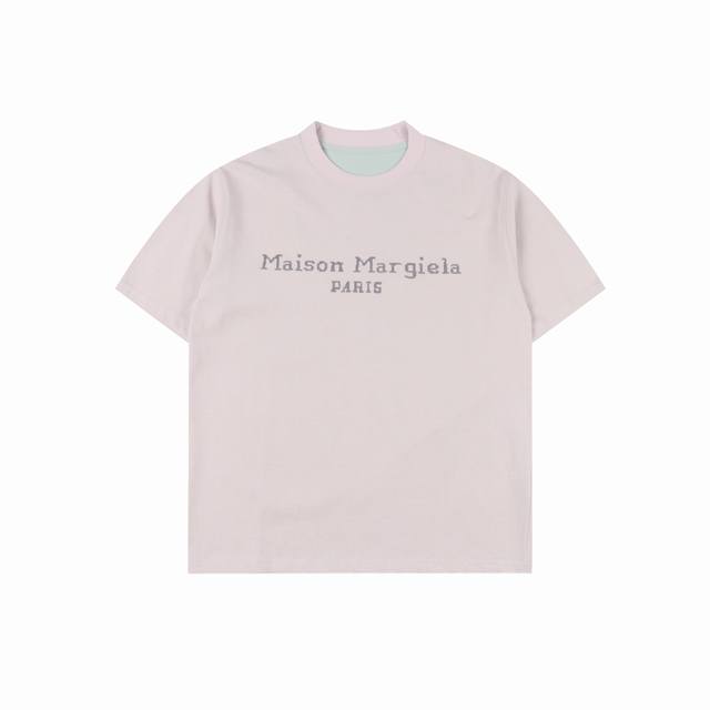 Maison Margiela 马吉拉 25Ss 双面刺绣短袖T恤 面料定织定染 G32支双纱面料，宽幅领口螺纹300G1*1全棉螺纹，久穿不变形，面料从买纱纺