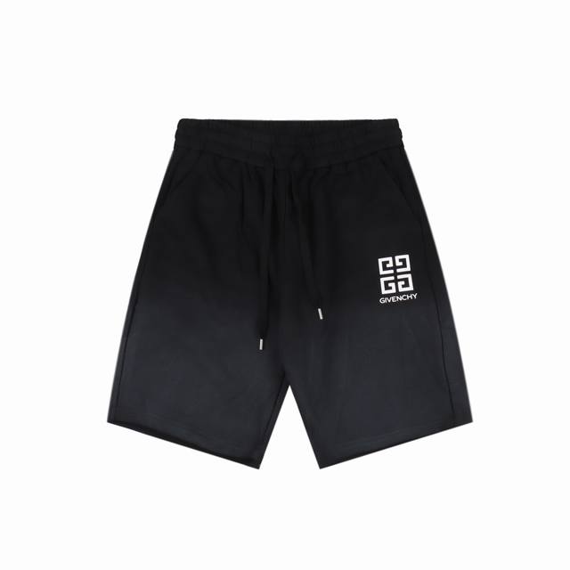 Givenchy 纪梵希 25Ss 喷墨渐变做旧胶熔宫格字母Logo短裤 精心定制 400 克毛圈面料，质地厚实，不仅手感舒适， 且具有出色的保暖性与吸汗透气性