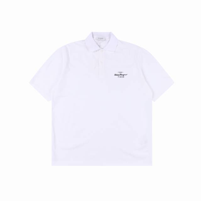 Ferragamo 菲拉格慕 24Ss 胸口刺绣字母小标Polo短袖 客供定织100%网眼珠地棉布精心制成，面料表面排列均匀整齐的网眼纹理，透气性和散热排汗性极