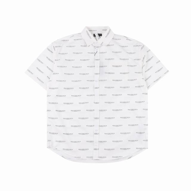 Balenciaga 巴黎世家 字母印花短袖衬衫短袖 Yb购入打版，采用定制平纹棉质面料，面料舒适亲肤，透气吸汗，全幅饰以品牌字母徽标字母印花装饰，印花环保固色