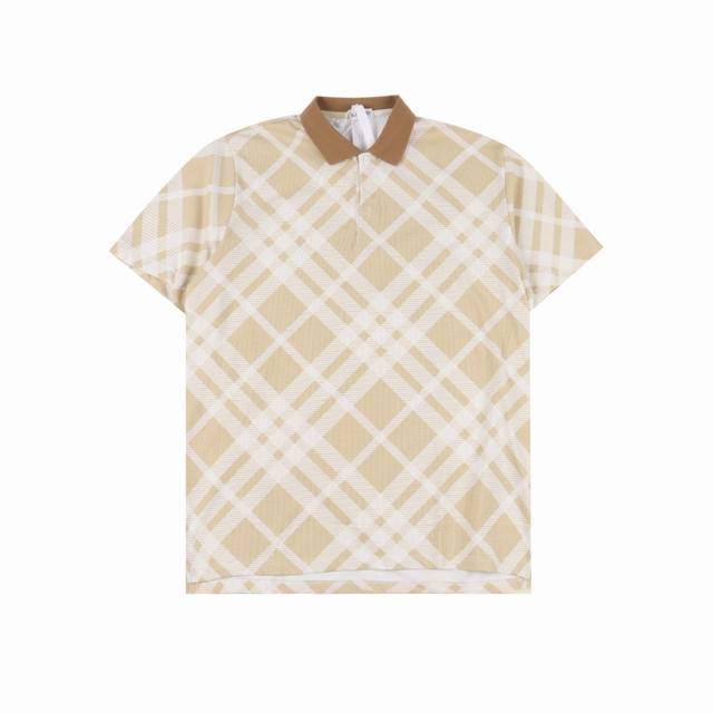 Burberry 巴宝莉 新款格纹短袖Polo衫 选用棉质珠地网眼布打造，定制材质 G长绒棉，衣领为双系统提花定织扁机制成，有弹性，不变形，衣服全部原生布捆边，