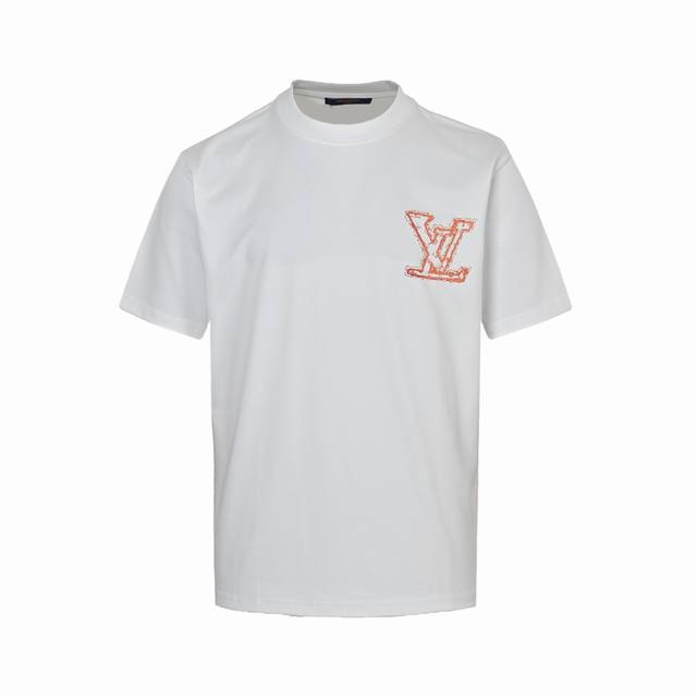 Louis Vuitton 路易威登 25Ss 后背大字母Logo印花短袖 客订300G双纱重磅面料，1:1螺纹，手感柔软舒适，上身亲肤透气，垂感佳，后背和胸前