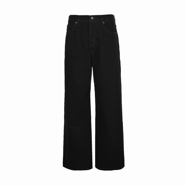 Acne Studios 25Ss 1981M黑牛仔裤 定制高支棉混纺面料材质，触感软糯的同时却保有筋骨，采用罕见双重洗水染色工艺，突破常规色布极限，经特殊水洗