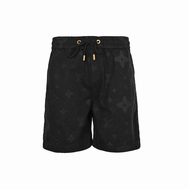 Louis Vuitton 路易威登 暗纹老花满印短裤 面料采用定制梭织面料，对照原版做丝滑超柔处理，布面肌理股线清晰明显，垂感一级棒，做工精致都到达外贸出口标