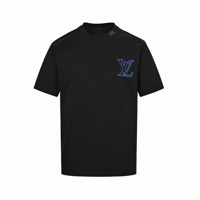 Louis Vuitton 路易威登 25蓝色字母Logo印花短袖 客订300G双纱重磅面料，1:1螺纹，手感柔软舒适，上身亲肤透气，垂感佳，印花位置在领口的螺