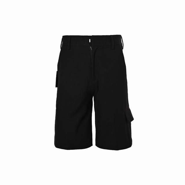 Louis Vuitton 路易威登 25Ss 口袋徽章标签短裤 定制极光Tr料 光泽自然 舒适贴肤 经典黑色西裤式做法 侧面口袋设计饰以Lv标签扣为点缀 增添