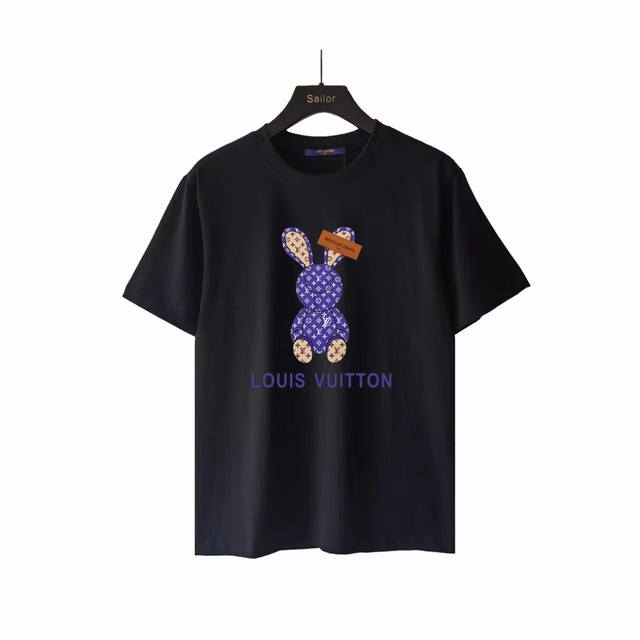实拍细节图 +尺码表 Louis Vuitton 路易威登 紫色小兔公仔Logo印花短袖 定制260克同缸染面料 手感非常舒服 春夏最新砖柜同步 时尚又个性 超