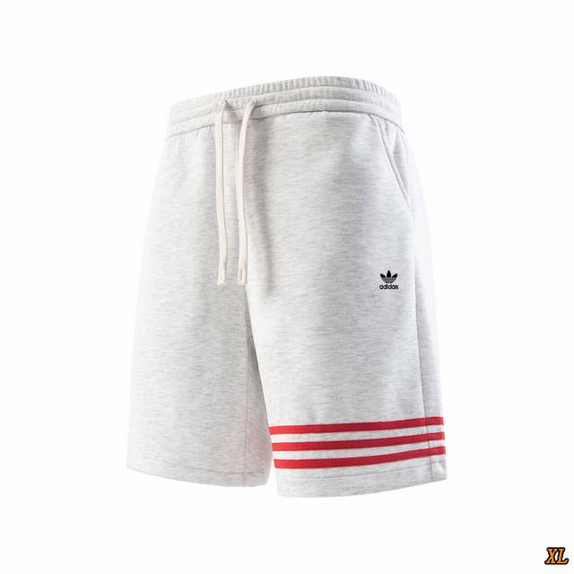 三叶草 独家实拍上新夏季高品质撞色三条杠运动短裤直筒阔腿休闲五分裤子条纹宽松运动裤，本季主打，货源充足，放心主推，高端品质，经典设计，做工出色，经典百搭，上身效