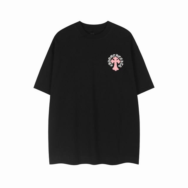 高版本Chrome Hearts克罗心 涂鸦十字贴布刺绣短袖！面料使用高克重 G全棉双纱面料，重工刺绣，区别市面普通版本，纹路清晰可见，质感柔软细腻光滑，垂感十