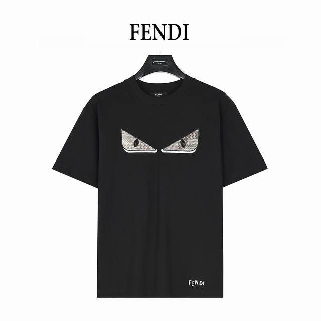 Fendi 芬迪 25Ss 老花拼布恶魔烫钻小眼睛刺绣短袖T恤 Logo标识精致升级 灵感源自八十年代复古 原版面料 官方同款 短袖T恤 定制260克同缸染面料