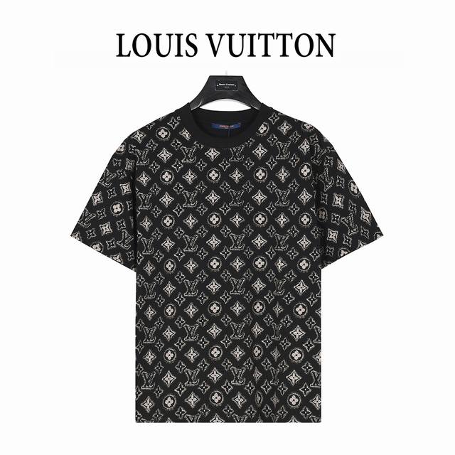 Louis Vuitton 路易威登 通体老花满印短袖T恤 男女同款全新美学灵感趣味设计,渠道性质精品。让整体造型设计更加优雅时尚， 今夏最火系列，无数明星潮人