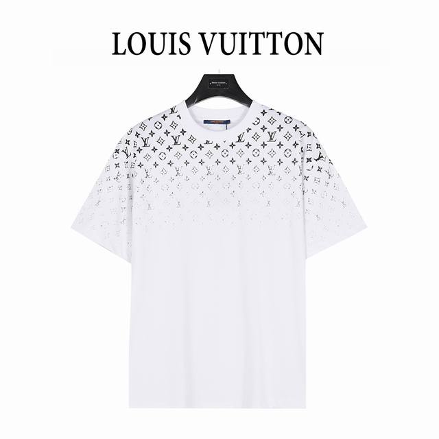 Louis Vuitton 路易威登 老花渐变印花短袖T恤 面料采用32S双股纱精梳棉紧密赛络纺纱线，克重260G， 配套1*1横机全棉螺纹，整件衣服前后幅左右
