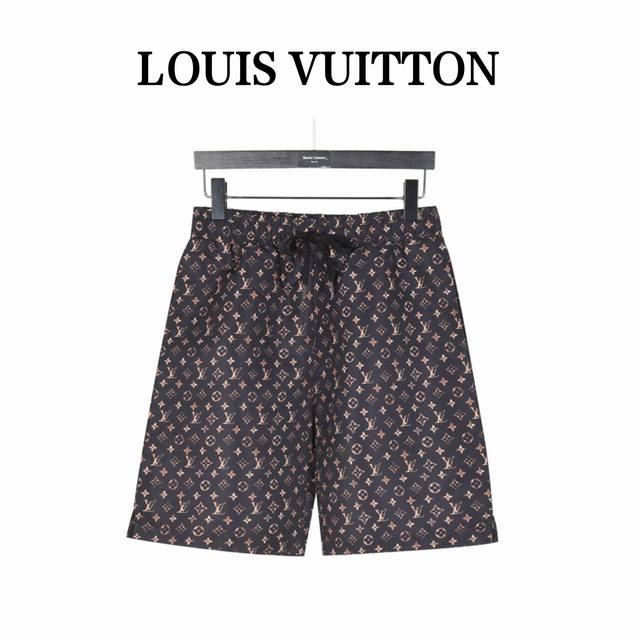 Louisvuitton 路易威登老花满印短裤 全新美学灵感趣味设计,渠道性质精品。让整体造型设计更加优雅时尚，今夏最火系列，无数明星潮人追捧。裁剪工艺细节处理