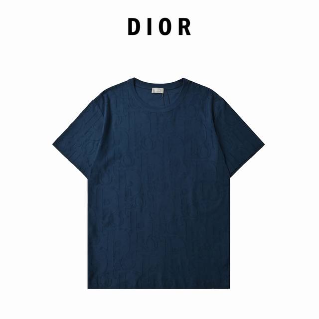 Dior 迪奥 Obliave 满印提花字母短袖 定制Dior 提花面料 手感柔软 舒适贴肤 以洁白无瑕的底色为画布 饰于其上的 Dior Oblique满印字