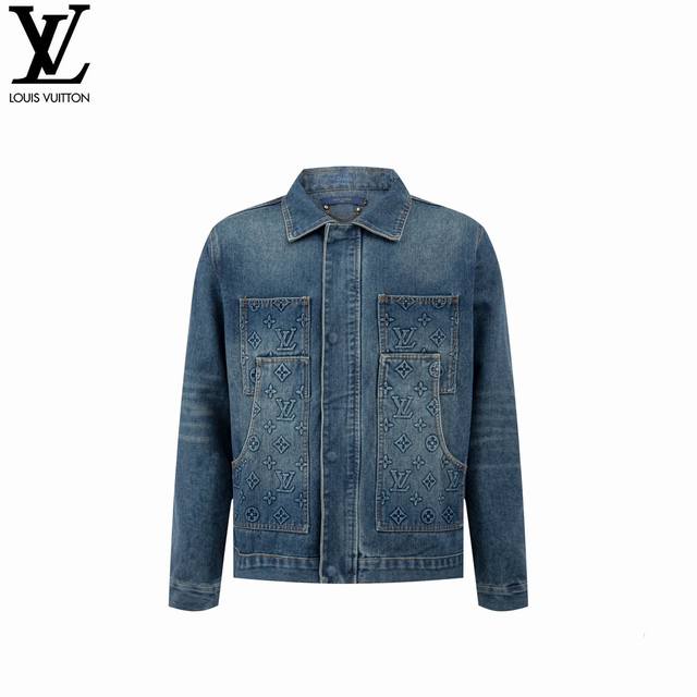 Louis Vuitton 路易威登24Ss浮雕压花拼接生仔外套 1:1最高版本，细节满分 将Monogram压纹口袋融入悠闲工装轮廓，可与同款工装裤共筑潮流造