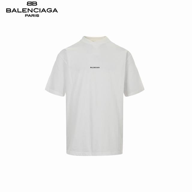 Balenciaga 巴黎世家 前后刺绣短袖 采用32支双纱 260克重面料 进口针织针梳棉进行制作，厚度适中，有垂感又有轮廓型，上身就是一个舒适！！对微胖身型