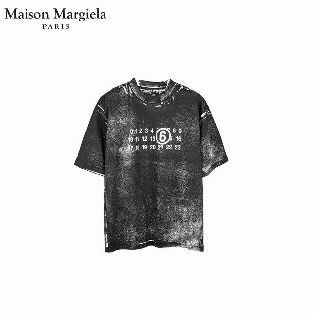 Maison Martin Margiela 马吉拉25Ss 印花前后黑白双色短袖T恤 采用订色订染毛圈纯棉衣面，250G双股双纱，手感舒适 进口针织针梳棉进行