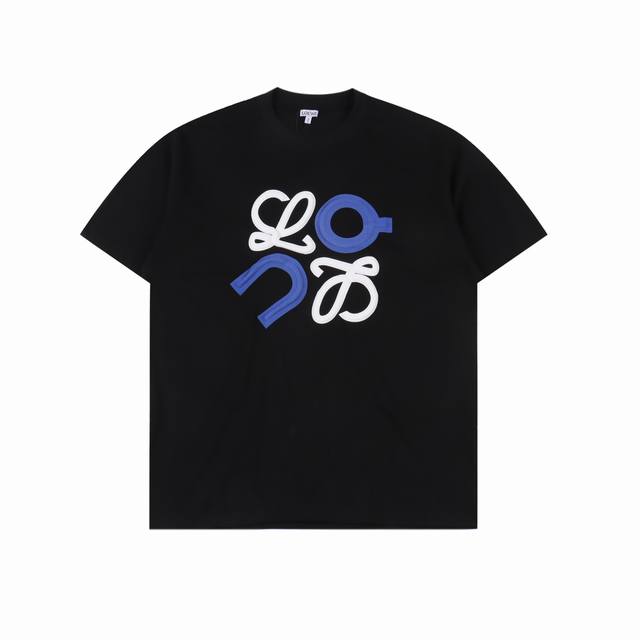 Loewe 罗意威 25Ss 绒面发泡印花Logo短袖 超级重工绒面发泡工艺 非普通印花 高级感满满 采用280G纯棉双纱紧密面料 贯穿前后幅的横条设计使得上身