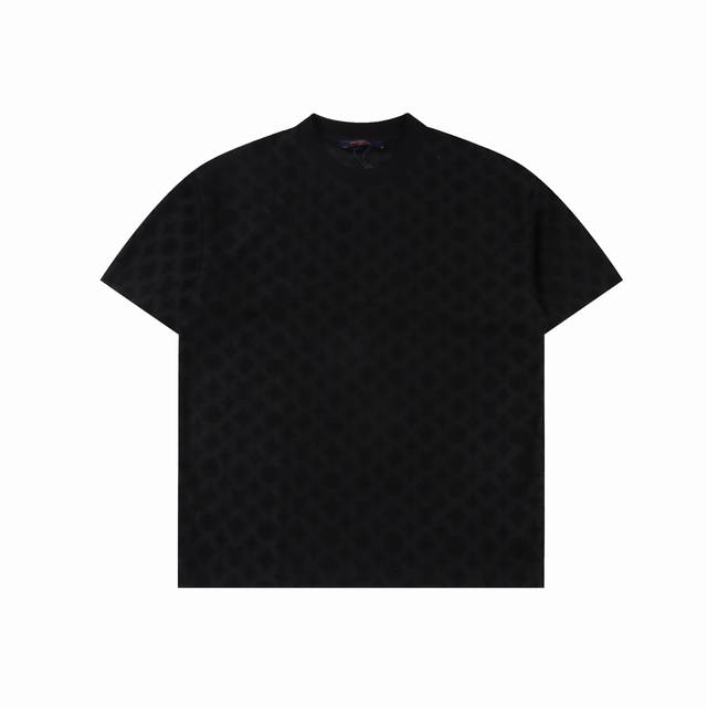 Louis Vuitton 路易威登 25Ss 满印老花提花凹凸套装短袖T恤 原版开模。定制360G毛巾面料，定制的人造丝。61%粘胶纤维，32%锦纶，7%棉纶
