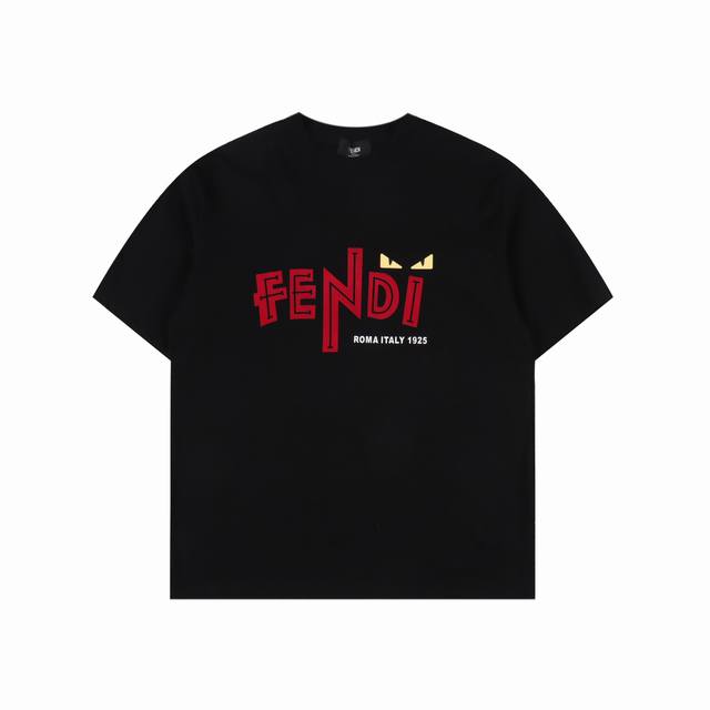 Fendi 芬迪 25Ss 植绒字母眼睛印花短袖 超级重工绒面植绒工艺 非普通印花 高级感满满 采用280G纯棉双纱紧密面料 贯穿袖子设计使得上身效果更加亮眼