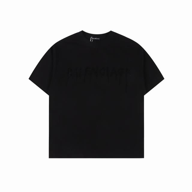Balenciaga 巴黎世家 25Ss 溶解双B字母烫钻破洞短袖T恤 闪烁系列 采用260克精梳棉面料 多位手工磨破加割烂洗水处理 亮度高 采用进口澳钻 高温