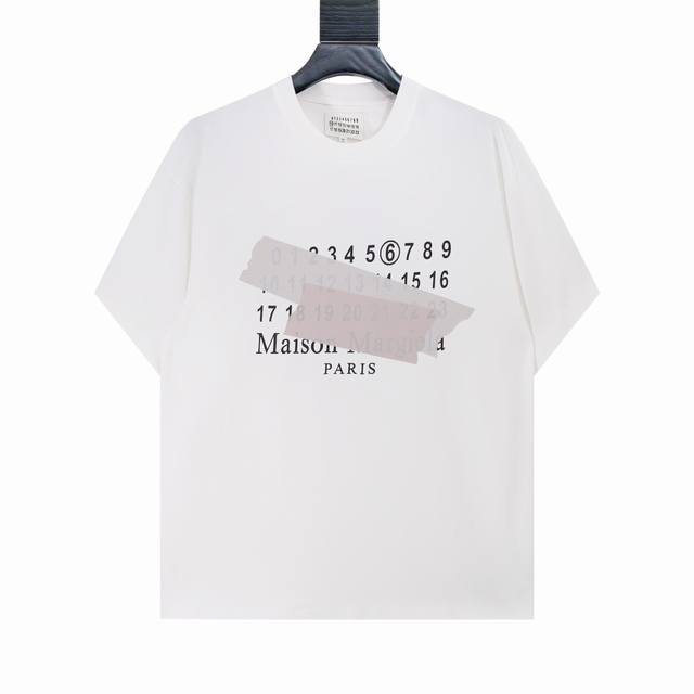 高版本Maisonmargiela 马吉拉 数字胶带印花短袖，男女同款。 满满的高级感 性价比超高 手感超级柔软、细腻、柔软和不起球且不变形 G纯棉品质，后领标