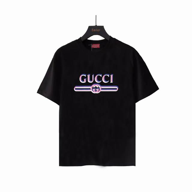 实拍细节图+尺码表 Gucci古驰 粉色条纹Logo印花圆领短袖 无感印花 早春系列高克重短袖 选用客供定制针织100%纯棉面打造,面料手感细腻，厚实有质感的纯