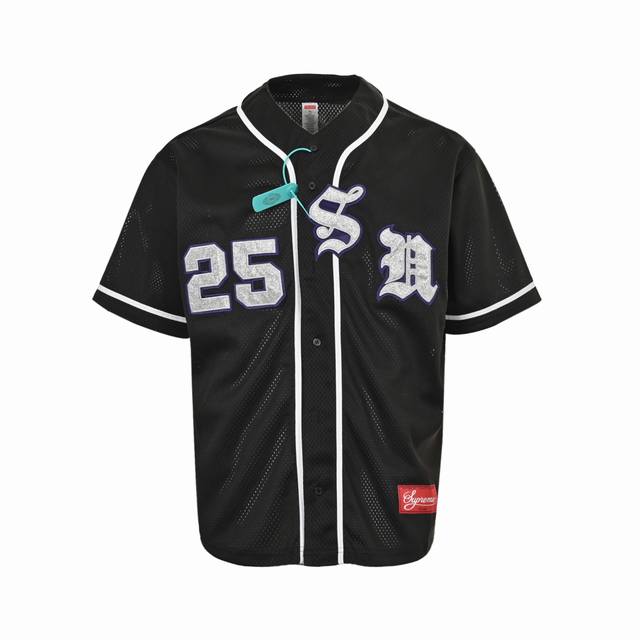 Supreme 后背数字英文Logo印花短袖棒球服 原版购入开发 棉帆布材质 上身很有调性 潮人叠穿搭配必备 毛巾刺绣贴布刺绣工艺 辅料独立定制 首发出品 颜色
