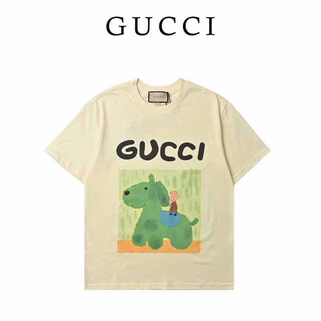 Gucci 古驰 卡通重工印花高克重短袖T恤 选用客供定制针织 %纯棉面打造,面料手感细腻，厚实有质感的纯棉布 高密度的机织工艺，如棉絮般柔紧致舒适，有挺括感，