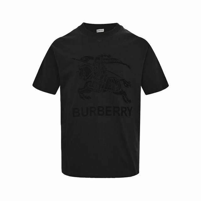 Burberry 巴宝莉 24Ss 植绒战马印花短袖 面料采用纯棉毛精梳棉面料，对色定染面料，采用进口水浆发泡厚版印花，上身效果宽松休闲，三标齐全 ，男女同款