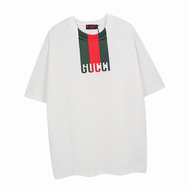 古驰 Gucci 夏季新款 经典红绿拼色印花圆领短袖T恤 色彩搭配时尚又个性 手感柔软舒适 男女同款。 Color：白色 黑色 Size：Xs S M L