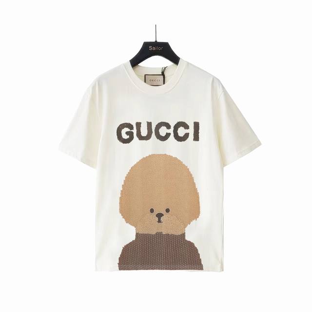 实拍细节图+尺码表 Gucci 古驰 趣味萌萌小狗系列短袖T桖 选用客供定制针织100%纯棉面打造,面料手感细腻，厚实有质感的纯棉布 高密度的机织工艺，如棉絮般