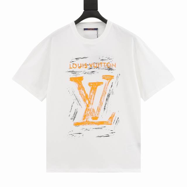 Louis Vuitton 路易威登 24Ss 手绘涂鸦大字母印花短袖 简约宽松的版型结合纯色的效果， 自然的凸显出高级质感，胸前涂鸦Logo印花 后背采用黄色