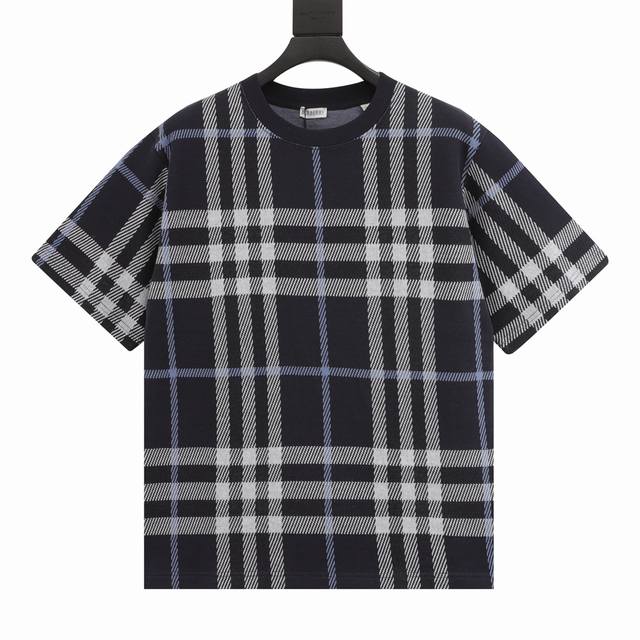 Burberry 巴宝莉 格纹针织短袖T恤 原版短袖7700，72%羊毛28%化纤，原版三种颜色定染纱线。 12针进口电脑织机，三种纱线交织在一起形成的颜色还原