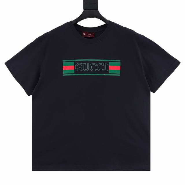 Gucci 古驰 新款红绿腰带印花圆领T恤 定制高克重 针织棉面料精心制作，手感特别的扎实，质感拉满，松软细腻上身舒适，优越的吸湿排汗性能，不闷热！胸前草写Lo