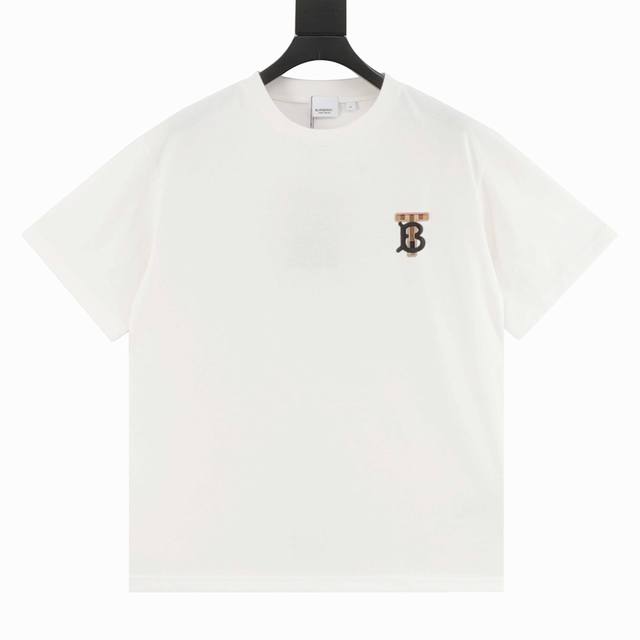 Burberry 巴宝莉 经典Tb刺绣短袖 今年夏天最新款经典耐看，时尚精简的一款标语T 无多余花里胡哨，随意搭配感受英式风格的独特魅力！客供平纹针织棉布制作，