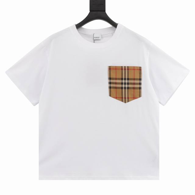 Burberry 巴宝莉 格纹口袋圆领短袖 今年夏天最新款经典耐看，时尚精简的一款标语T 无多余花里胡哨，随意搭配感受英式风格的独特魅力！客供平纹针织棉布制作，