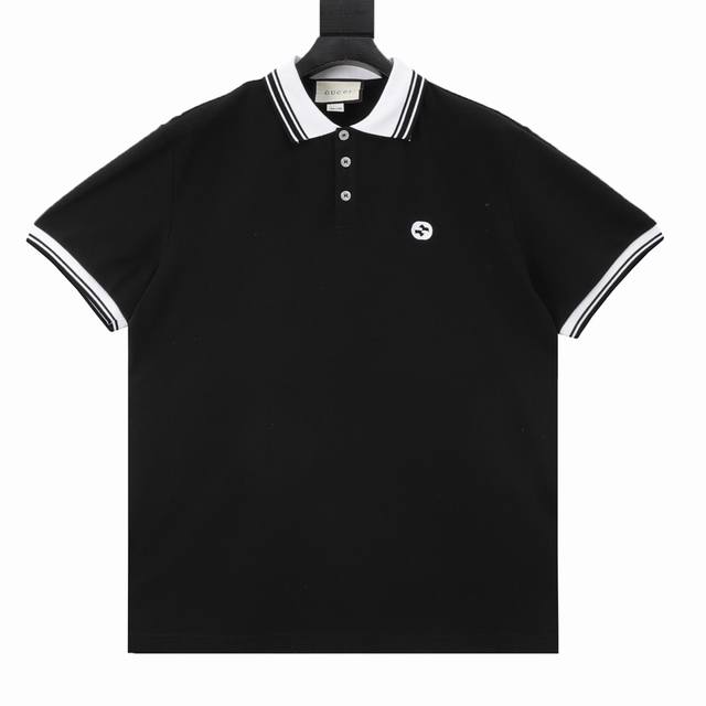 Gucci 古驰 Gg刺绣徽标短袖Polo衫 原版品质，欢迎对比。 选用棉质珠地网眼布打造，衣领为双系统提花定织扁机制成，有弹性，不变形，衣服全部原生布捆边，前