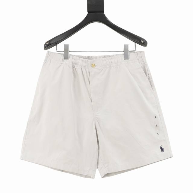 Ralph Lauren 拉夫劳伦 25Ss 小马标刺绣休闲短裤 以经典设计重塑夏日体验 精选棉质面料 上身挺括有型 标志性小马刺绣Logo 采用高密度立体工艺