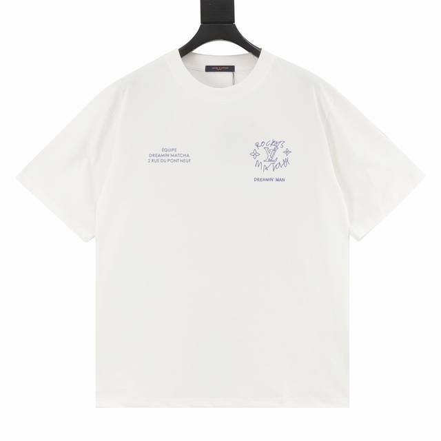 Louis Vuitton 路易威登 25Ss 梦想家涂鸦标语印花短袖T恤 这一款的主题带出全新的“梦想家”的理念，在时尚语境里， “Dreamin‘ Man”