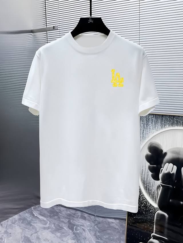 加码啦！最大穿到 斤 盛夏超级福利60单件 盛夏超级福利160三件 2025夏季潮牌经典短袖T恤回馈所有新老客户尺码可选 款式可选 一包配3件 款式任你挑，大量