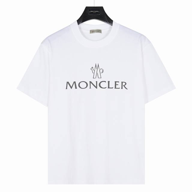 Moncler 蒙口 ] 官网同款印花图案 款号:Mk01 白色 240克重磅小落肩100%棉T恤。Os版型，宽松有型好搭配。采用精梳紧密赛络工艺，面料更耐磨。