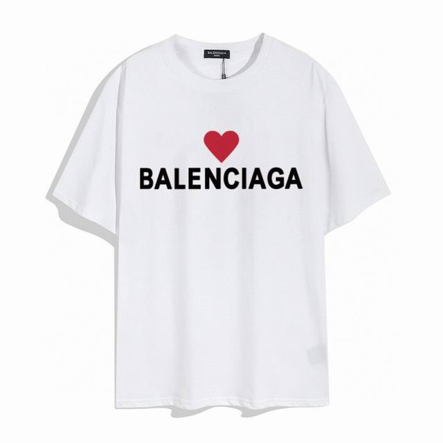 Balenciaga 巴黎世家七夕限定爱心短袖， 品质升级，精致做工，手感柔软，充满了复古工艺还拥有厚实的手感，标志性的图标，独有的辨识度。高克重纯棉质感一流！
