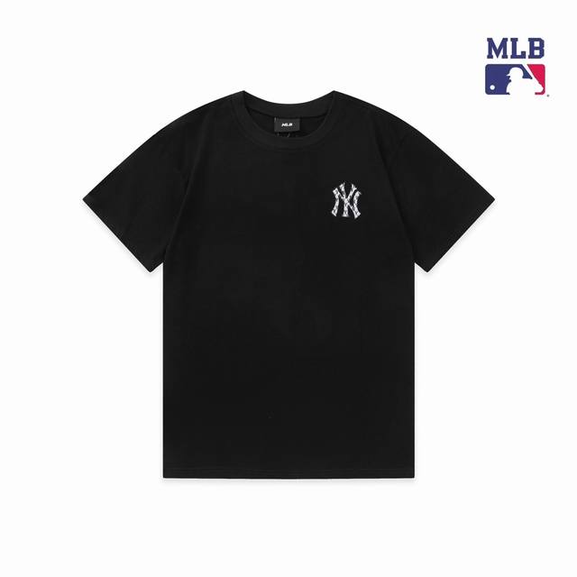 上新 高品质 Mlb新款贴布刺绣短袖 男女同款，胸前Logo精致刺绣，后背印花Logo边缘加上刺绣的点缀，质感超强，简约又不失时尚，上身尽率性自在感，轻松拿捏料