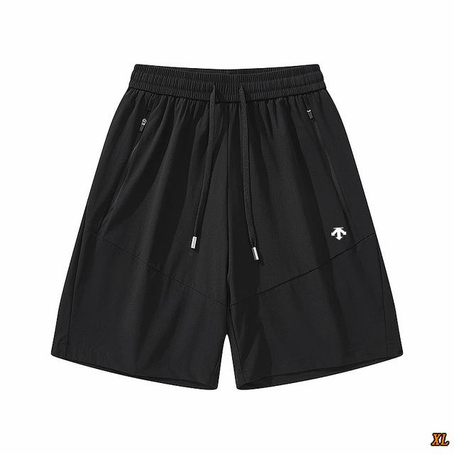 Descente迪桑特 独家实拍上新夏季高品质速干运动短裤休闲裤时尚冰丝五分裤健身跑步沙滩裤，本季主打，货源充足，放心主推，高端品质，经典设计，做工出色，经典百
