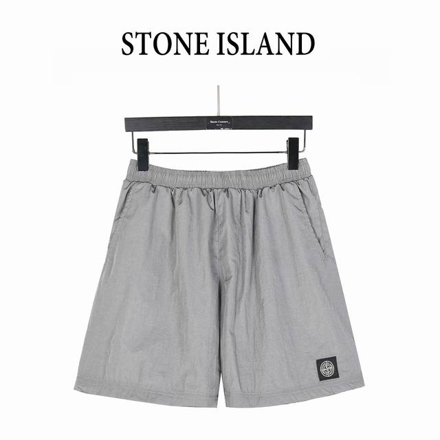 Stone Island 石头岛 刺绣小Logo尼龙短裤 功能性很强大 Oversize版型 标识性的金属尼龙元素短裤 男女生百搭原单品质单品 爆炸在每个街头