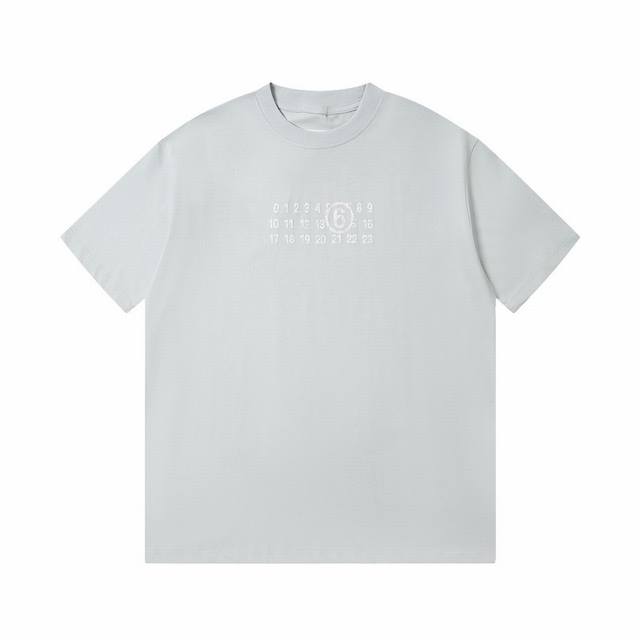 高版本Maisonmargiela 马吉拉 Mm6发泡数字印花短袖，男女同款。 神仙配色 满满的高级感 性价比超高 手感超级柔软、细腻、柔软和不起球且不变形 G