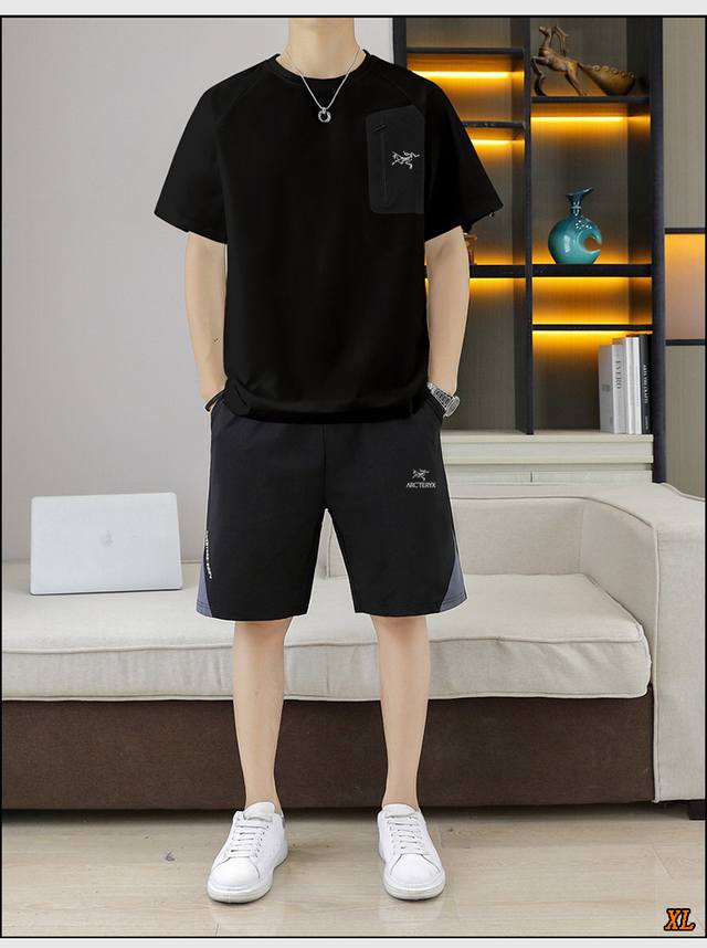 Arc’Teryx始祖鸟 独家实拍上新夏季高品质冰丝休闲短袖短裤时尚潮流套装透气百搭宽松运动两件套，本季主打，货源充足，放心主推，高端品质，经典设计，做工出色，