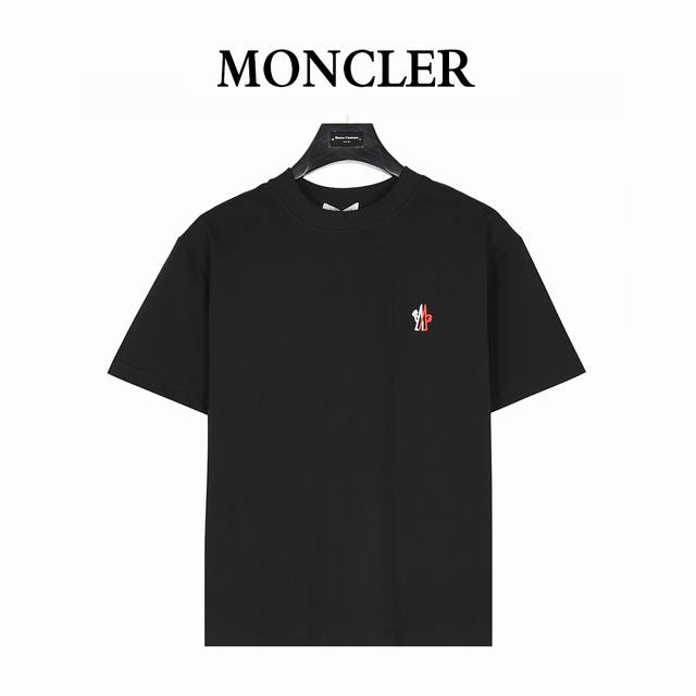 Moncler 蒙口 25Ss 小标刺绣及后背立体Logo压胶短袖T恤 面料采用高克重280G重精梳棉，定制1:1螺纹，面料舒适亲肤无异感， 制定染面料，纺织密